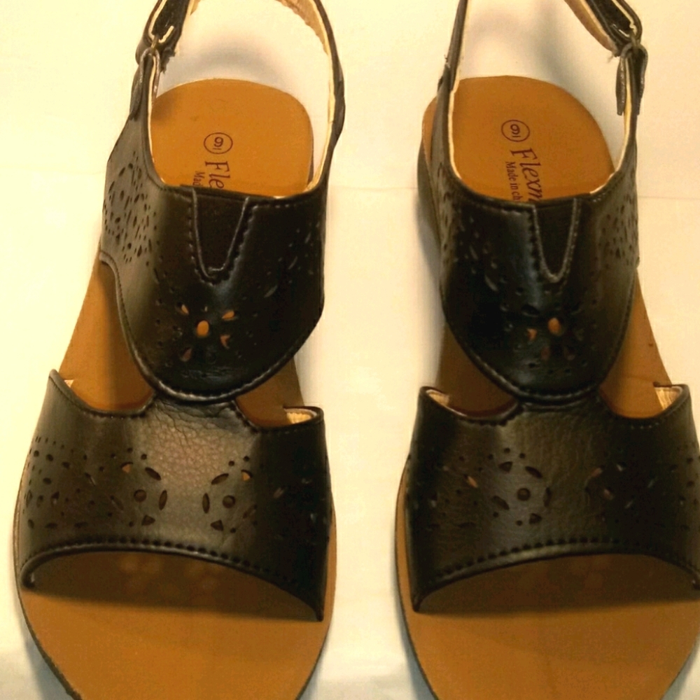 FLEXMAS WOMEN'S SANDALS SIZE 9